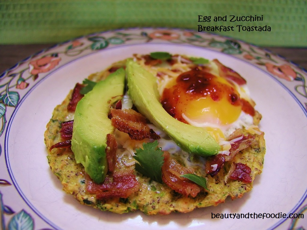 Paleo Egg and Zucchini Breakfast Toastada / beautyandthefoodie.com