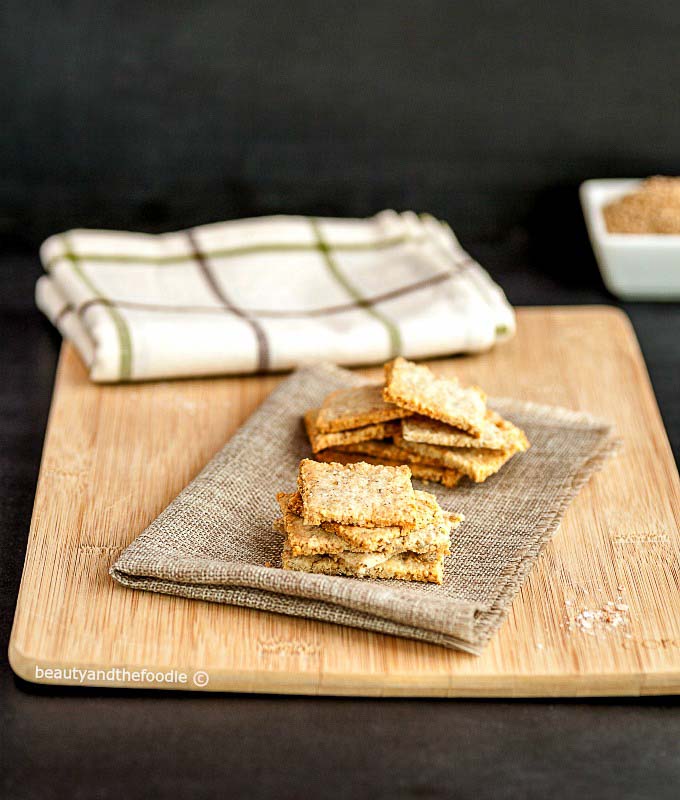 Sesame Cheese Crackers Low Carb