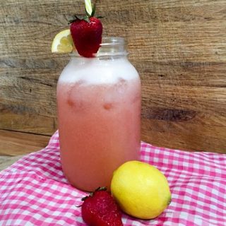 strawberry-fizzy-lemonade