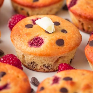 low carb muffins with raspberries and chocolate chips