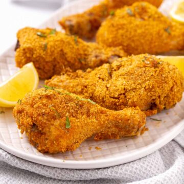 Air Fried crisp chicken drumsticks in a low carb breading.
